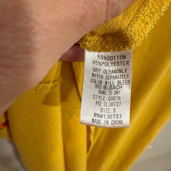 Umgee Embroidered Floral Top Women's Small Mustard Excellent Boho Short Sleeve - Picture 5 of 8